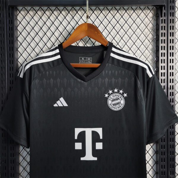 Bayern Munich Goalkeeper Black 23/24 - Image 2