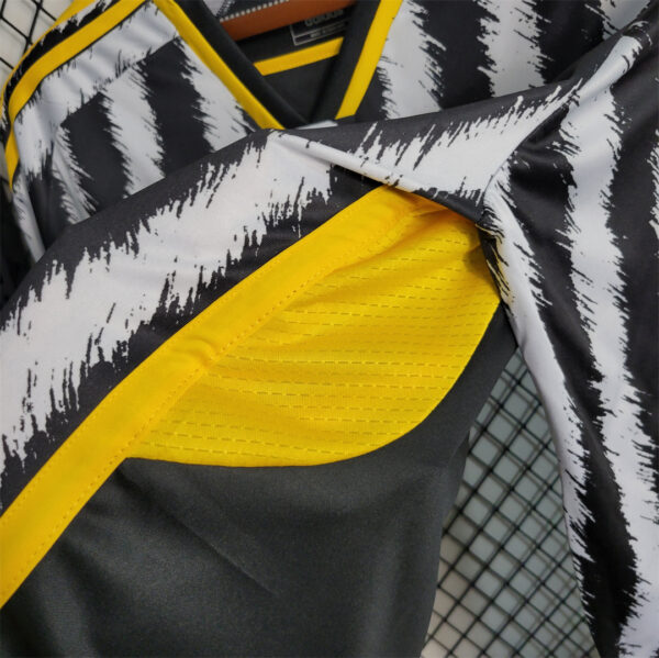 Juventus Home 23/24 - Long Sleeve - Image 2