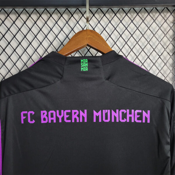 Bayern Munich Away 23/24 - Image 5