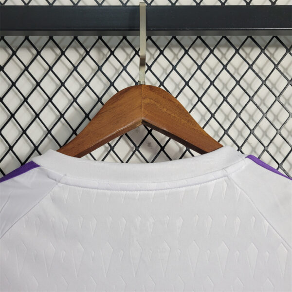 Real Madrid Goalkeeper White 23/24 - Image 2