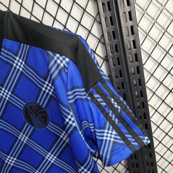 Schalke 04 Training 23/24 - Image 6