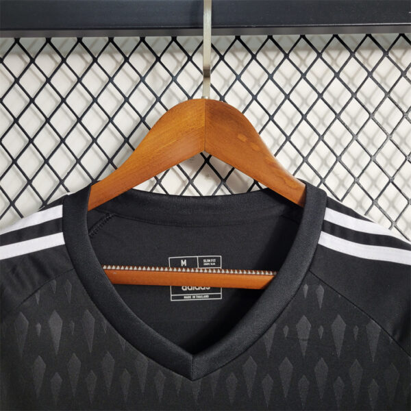 Real Madrid Goalkeeper Black 23/24 - Image 7