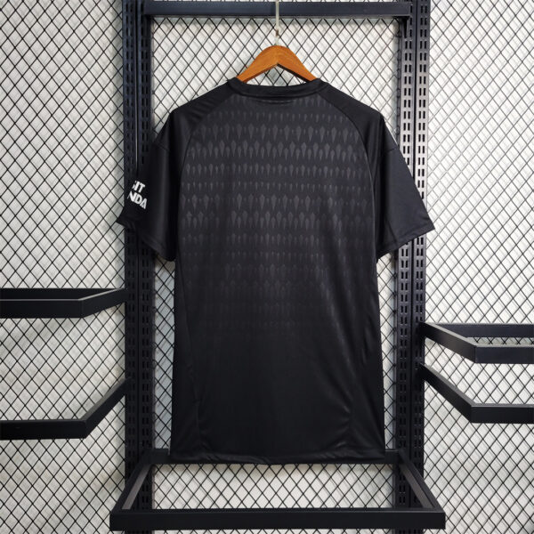 Arsenal Goalkeeper Black 23/24 - Image 2