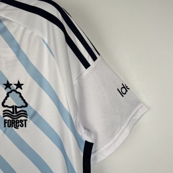 Nottingham Forrest Away 23/24 - Image 2