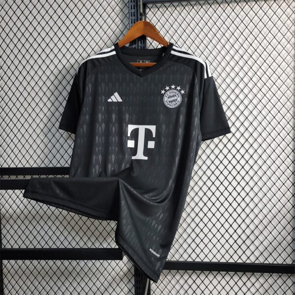 Bayern Munich Goalkeeper Black 23/24 - Image 5