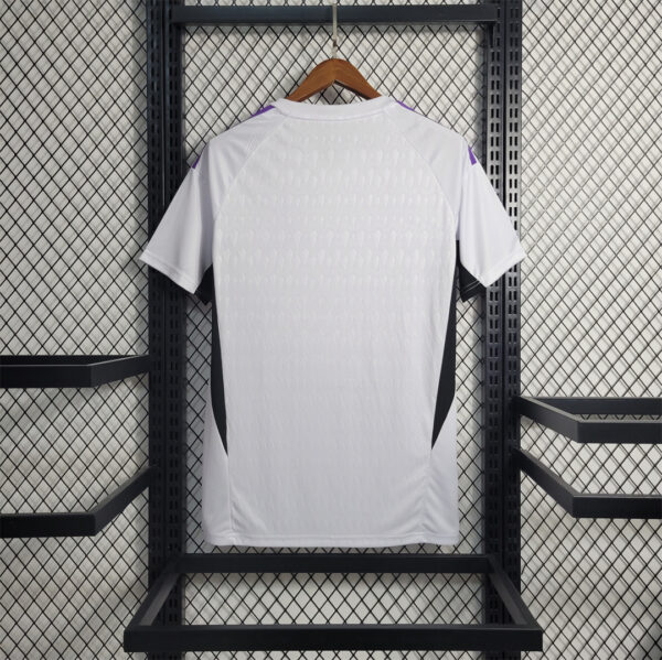 Real Madrid Goalkeeper White 23/24 - Image 3