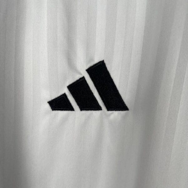 Fulham Home 23/24 - Image 4