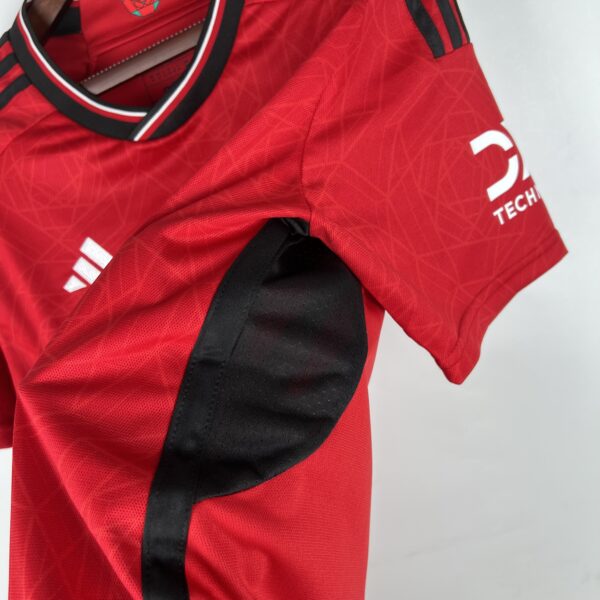 Man Utd Home 23/24 - Image 3