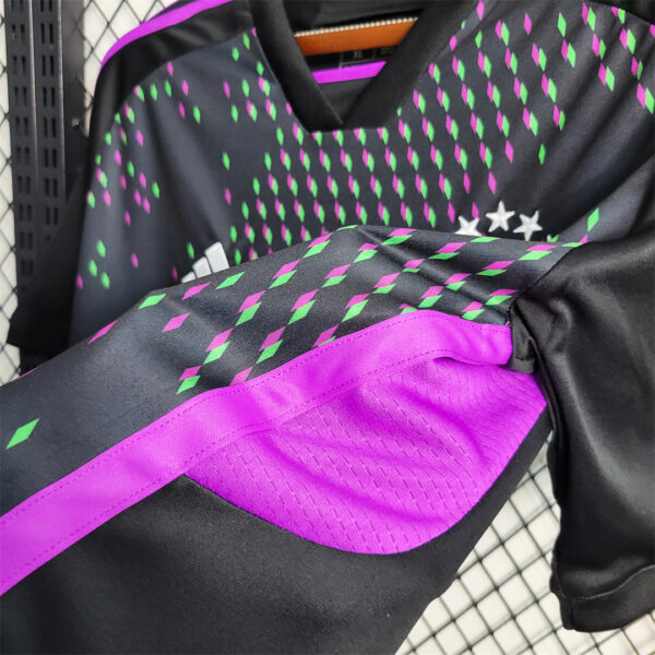 Bayern Munich Away 23/24 - Image 8