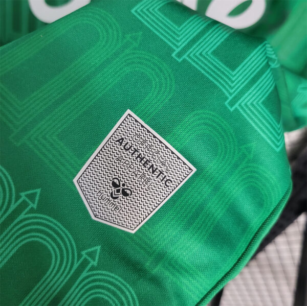 Everton Goalkeeper Green 23/24 - Image 6