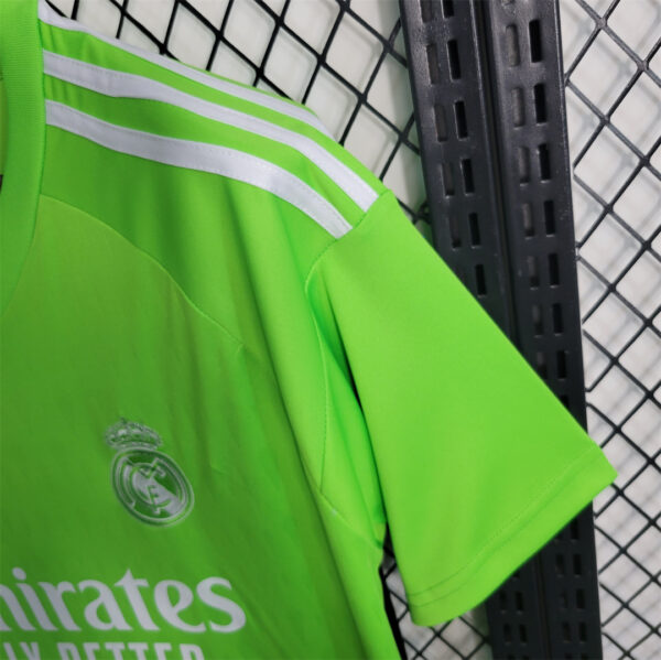Real Madrid Goalkeeper Green 23/24 - Image 3