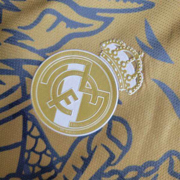Real Madrid Special Edition Yellow 23/24 - Image 4