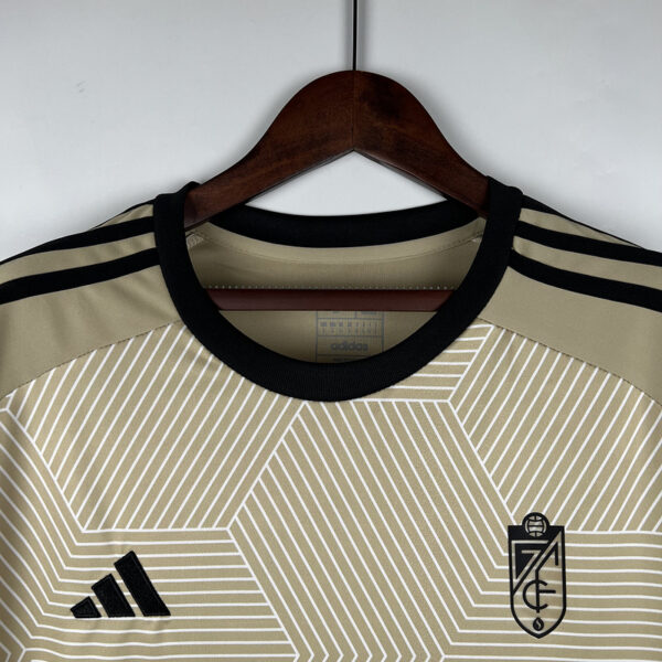 Granada Third 23/24 - Image 3