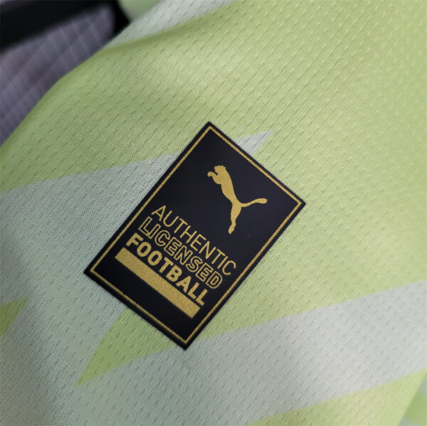 Man City Goalkeeper Lime 23/24 - Image 5