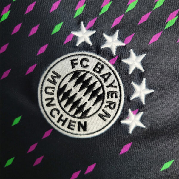 Bayern Munich Away 23/24 - Image 10