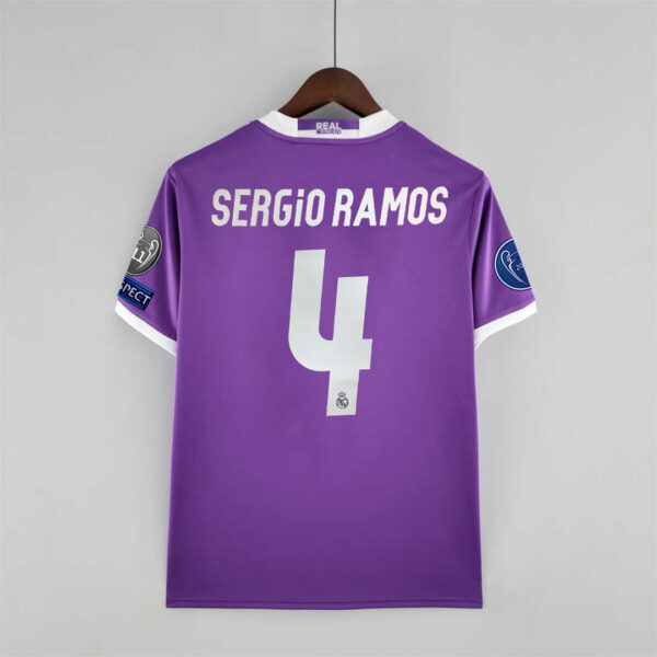 Real Madrid Away 17/18 - Image 4