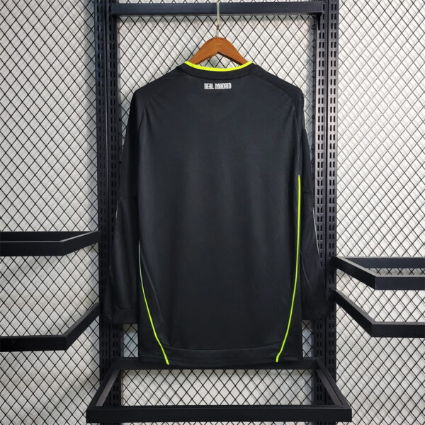 Real Madrid Away 10/11 - Long Sleeve - Image 2