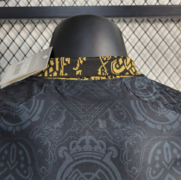 Real Madrid Special Edition Black/Gold 23/24 - Player Version - Image 2