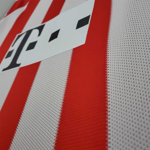 Bayern Munich Home 10/11 - Image 2