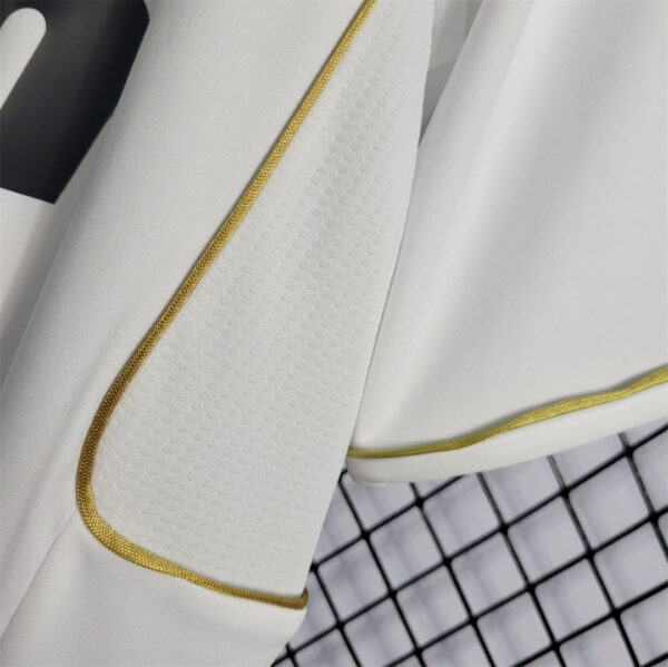 Real Madrid Home 11/12 - Image 7