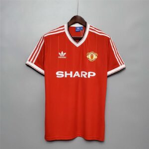 Man Utd Home 83/84