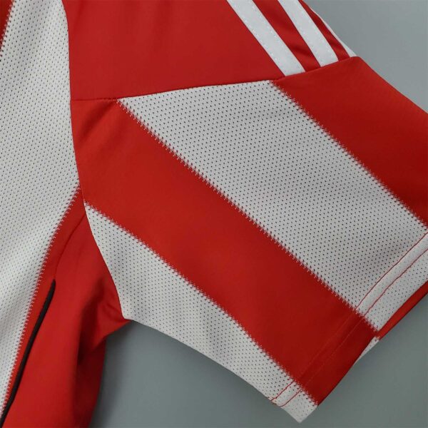 Bayern Munich Home 10/11 - Image 7