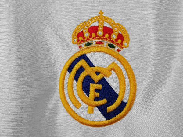 Real Madrid Home 98-00 - Image 6
