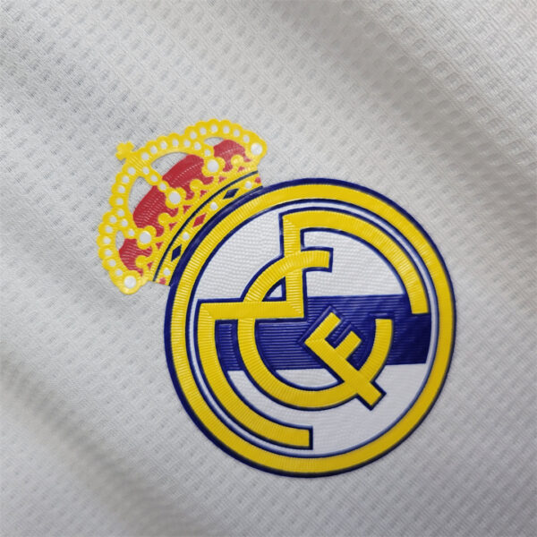 Real Madrid Home 15/16 - Image 5
