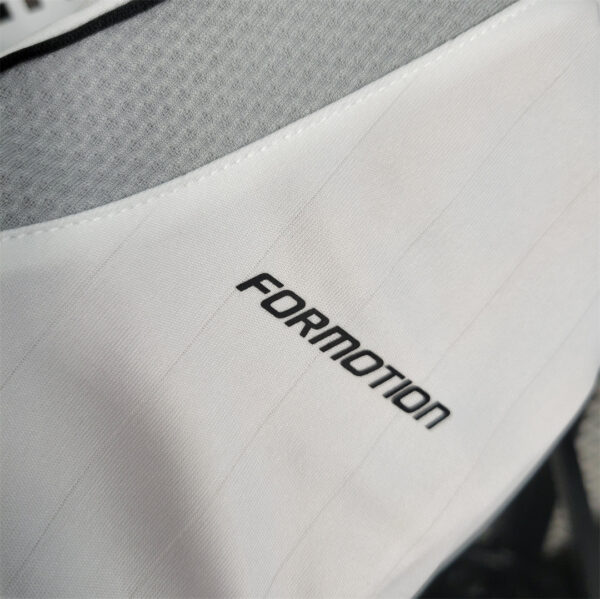 Real Madrid Home 06/07 - Image 2