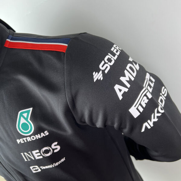 Mercedes AMG Full-Zip 2023 - Image 3