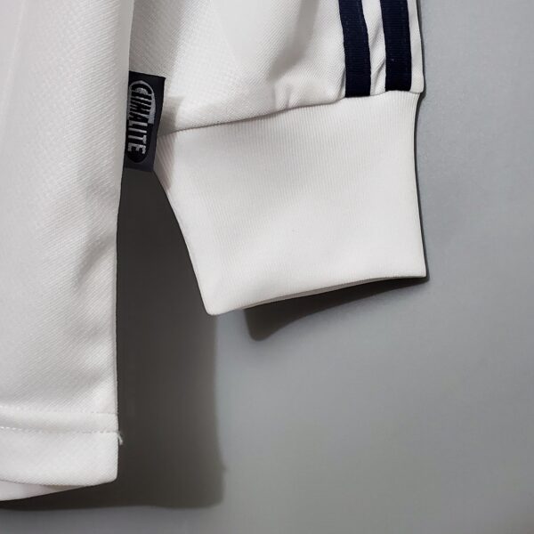 Real Madrid Home 01/02 - Long Sleeve - Image 3