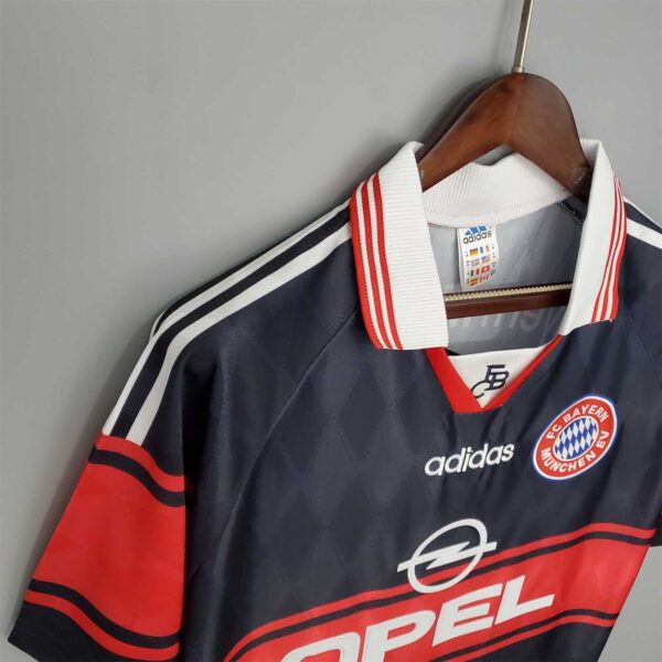 Bayern Munich Home 97/98 - Image 8