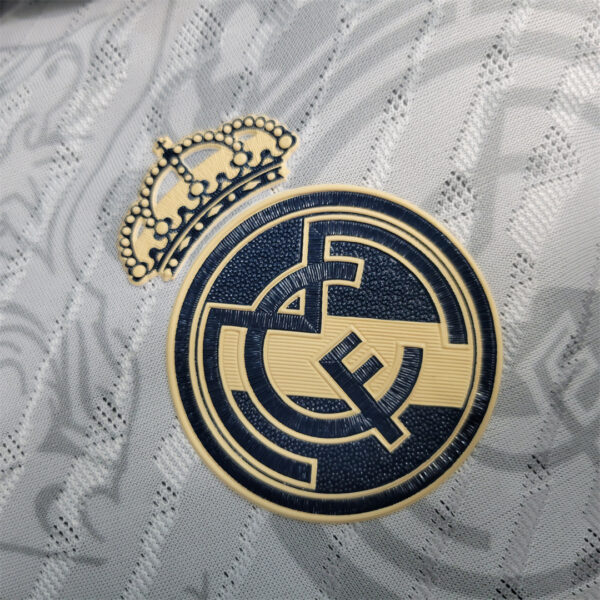 Real Madrid Special Edition White/Black 23/24 - Player Version - Image 5