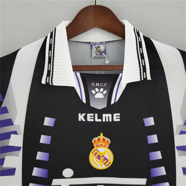 Real Madrid Third 97/98 - Image 4