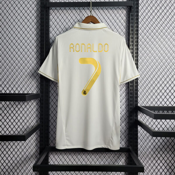 Real Madrid Home 11/12 - Image 9