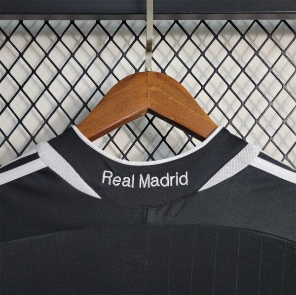 Real Madrid Away 06/07 - Long Sleeve - Image 6
