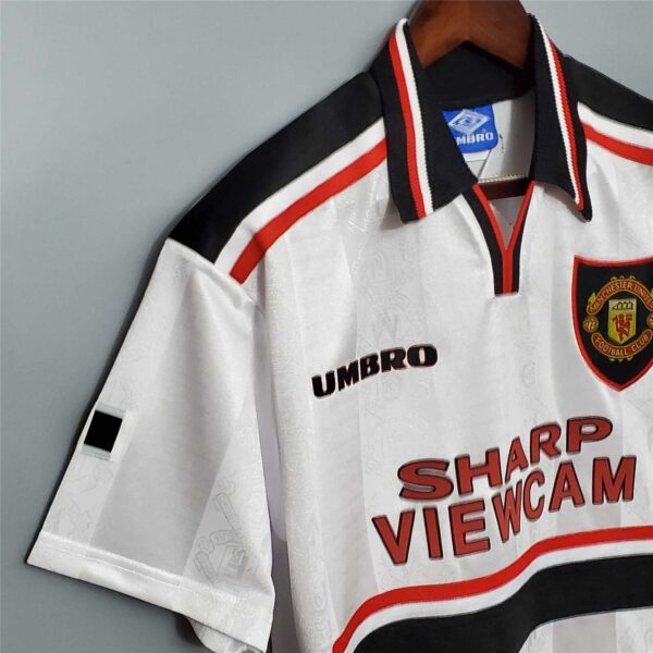 Man Utd Away 98/99 - Image 8