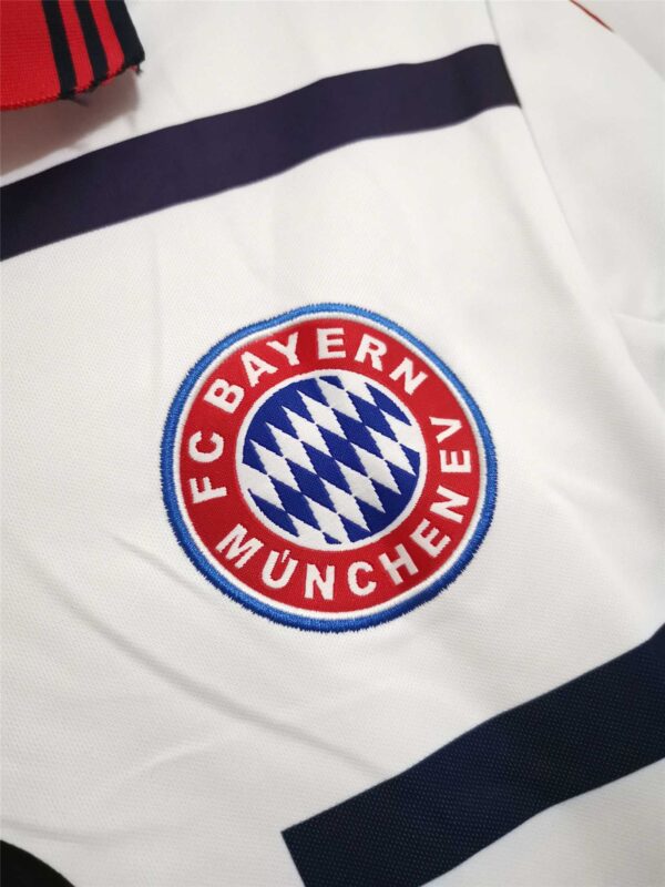 Bayern Munich Away 98-01 - Image 2