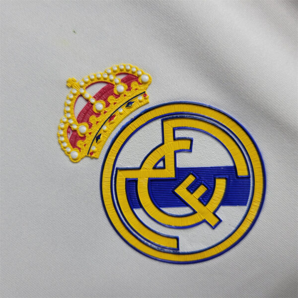 Real Madrid Home 11/12 - Image 4