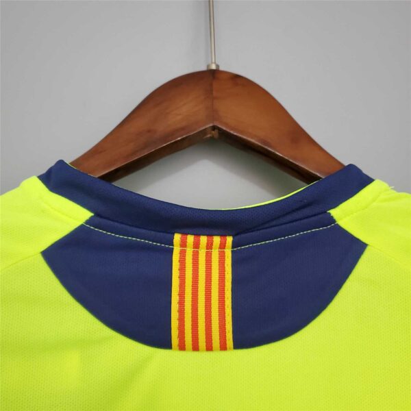 Barcelona Away 05/06 - Image 2