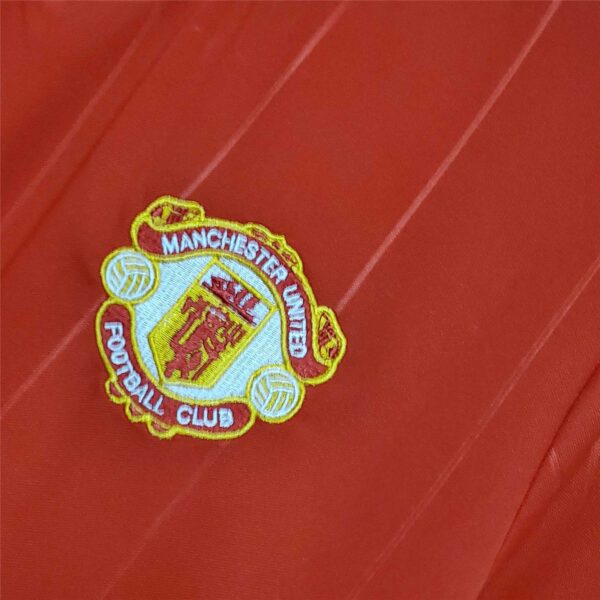 Man Utd Home 83/84 - Image 3