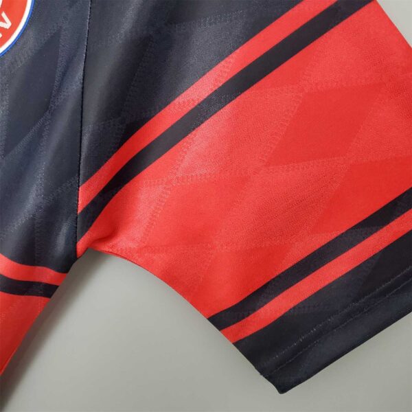 Bayern Munich Home 97/98 - Image 6
