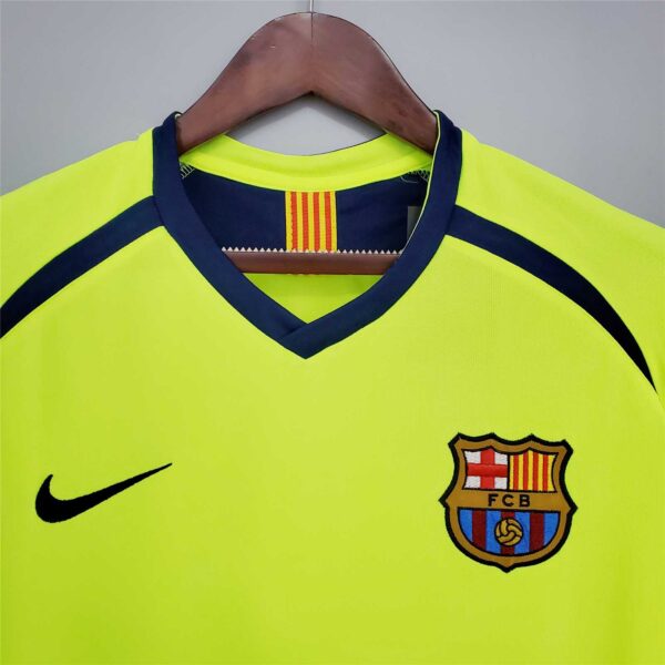 Barcelona Away 05/06 - Image 3