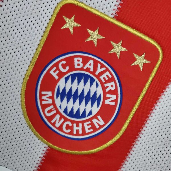 Bayern Munich Home 10/11 - Image 4