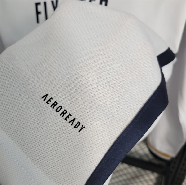 Real Madrid Home 23/24 - Long Sleeve - Image 3