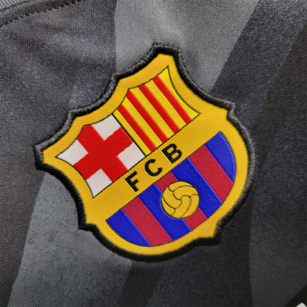 Barcelona Goalkeeper Black 23/24 - Image 2