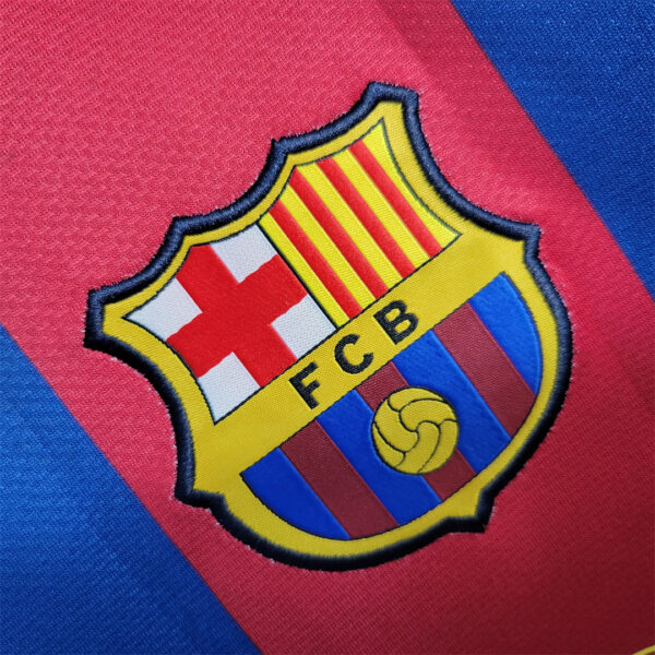 Barcelona Home UCL Final 10/11 - Image 10
