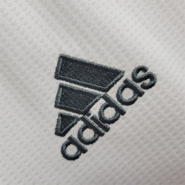 Real Madrid Home 15/16 - Image 6