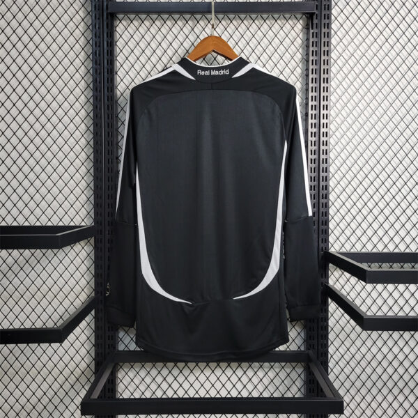 Real Madrid Away 06/07 - Long Sleeve - Image 9