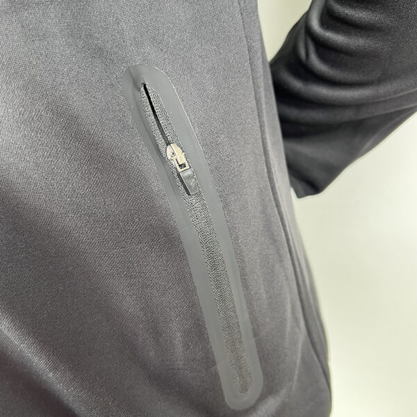 Mercedes AMG Full-Zip 2023 - Image 7